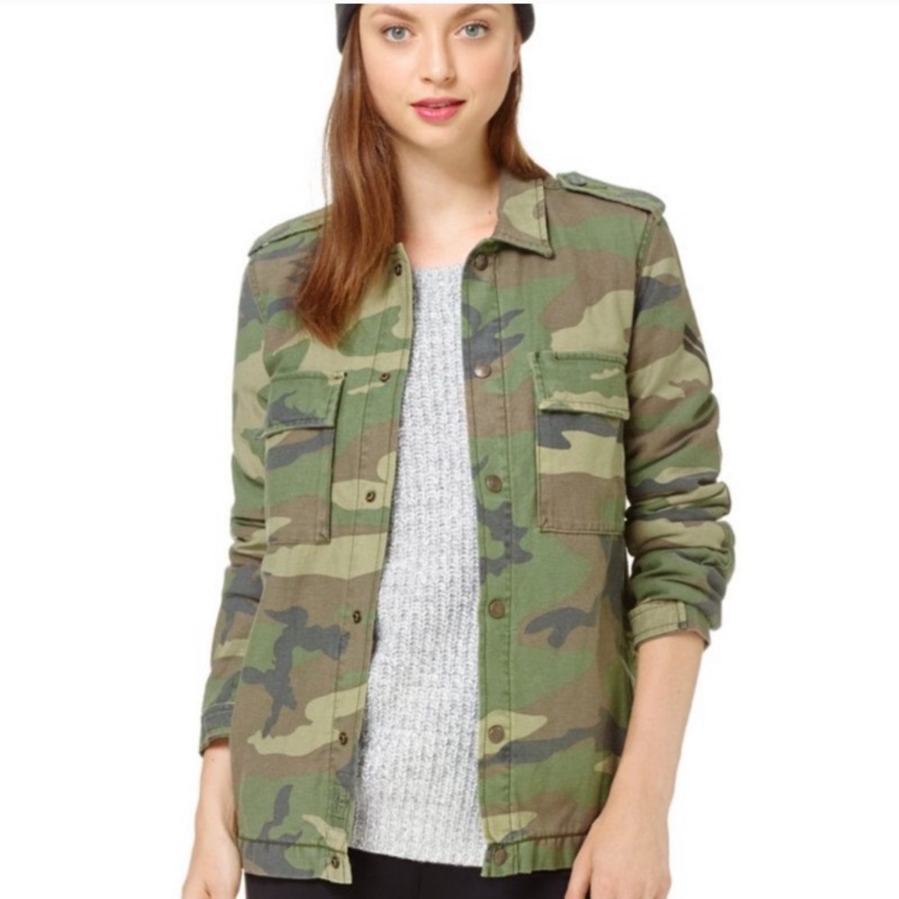 Aritzia TNA Redmond Jacket